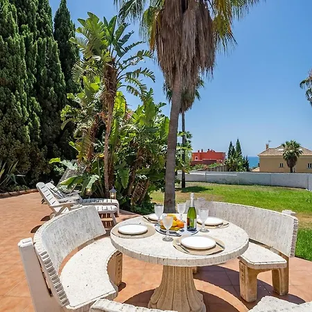 Lovely House With A Sea View, 220 M From The * Marbella