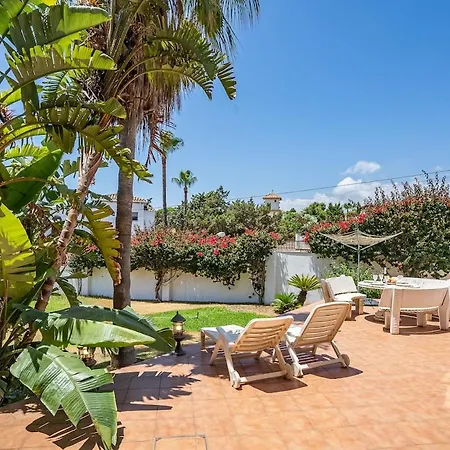 Lovely House With A Sea View, 220 M From The *